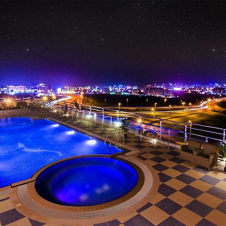 Al Murooj Grand Hotel Muskat Bagian luar foto