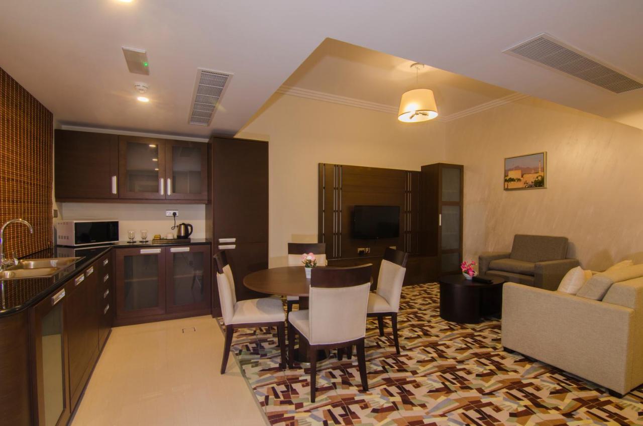 Al Murooj Grand Hotel Muskat Bagian luar foto