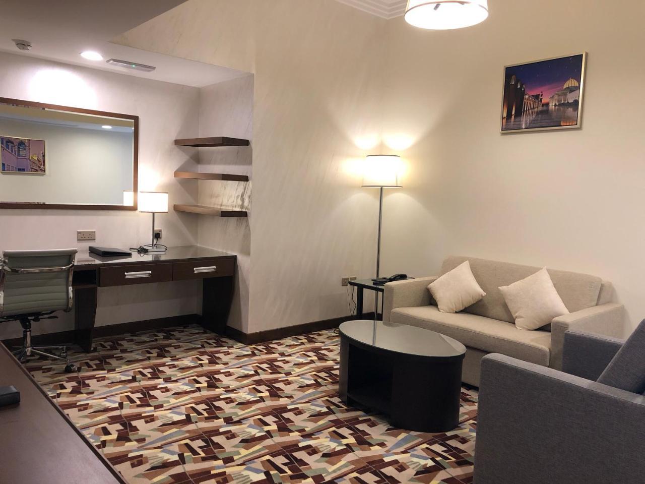 Al Murooj Grand Hotel Muskat Bagian luar foto