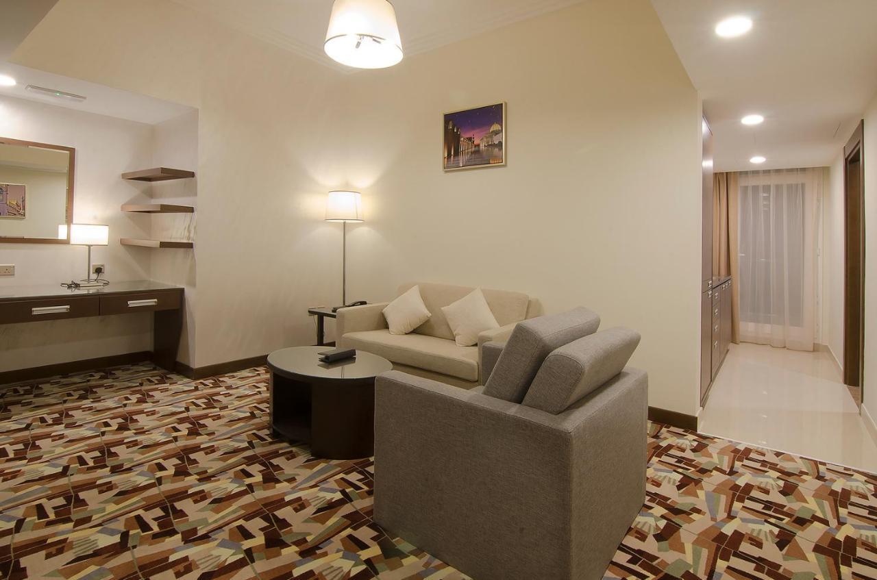 Al Murooj Grand Hotel Muskat Bagian luar foto