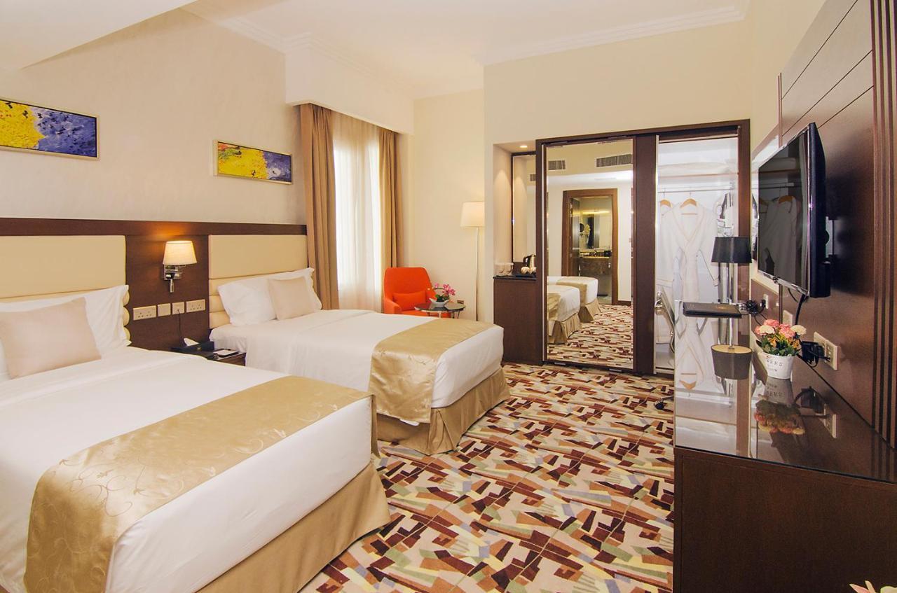 Al Murooj Grand Hotel Muskat Bagian luar foto